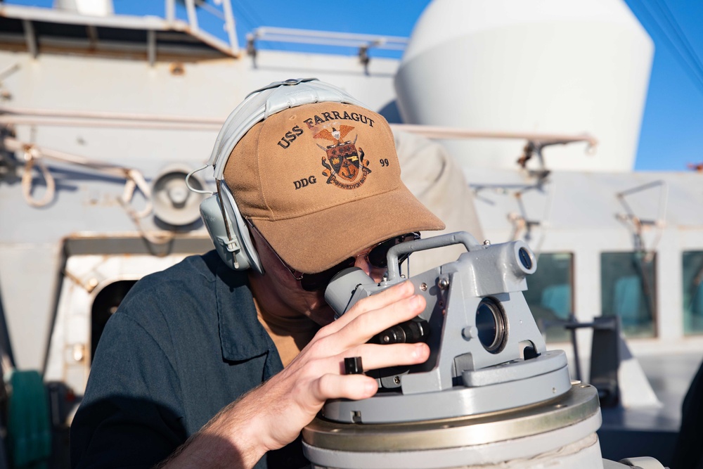 USS Farragut Arrives in Guantanamo Bay, Cuba