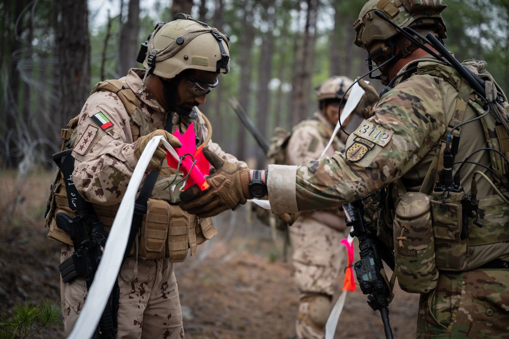 UAE and U.S. troops live fire at JRTC