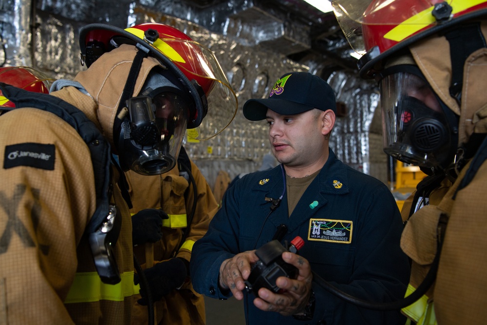 USS Mobile (LCS 26) Blue Crew Operates at Sea