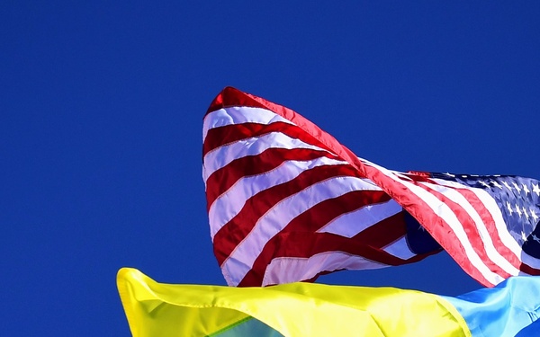 US and Ukraine flags fly in Solidarity