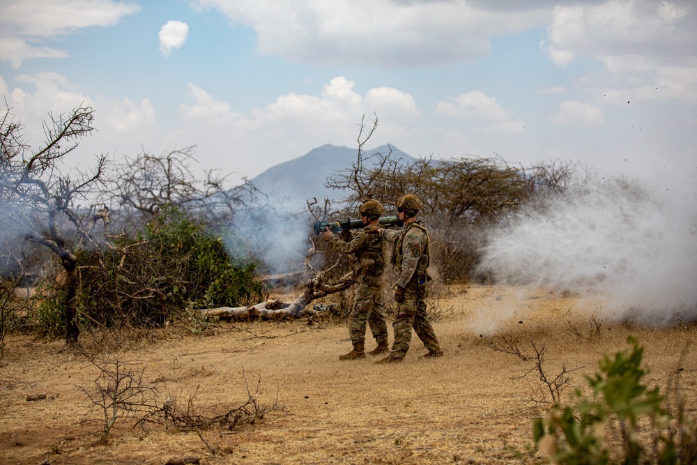 173rd Airborne Brigade paratroopers fire AT4 during JA23