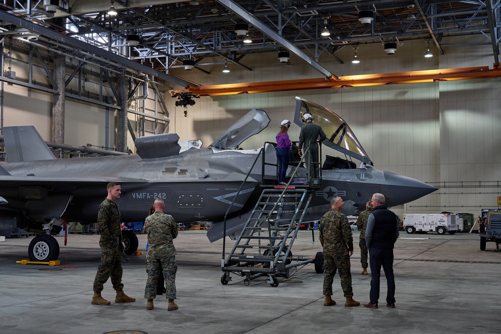 U.S. Staff Delegation tours Marine Corps Air Station Iwakuni