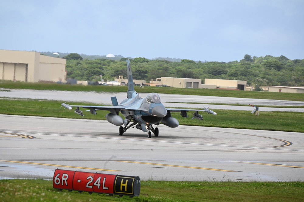 F-16 Aggressor taxis on the flightline