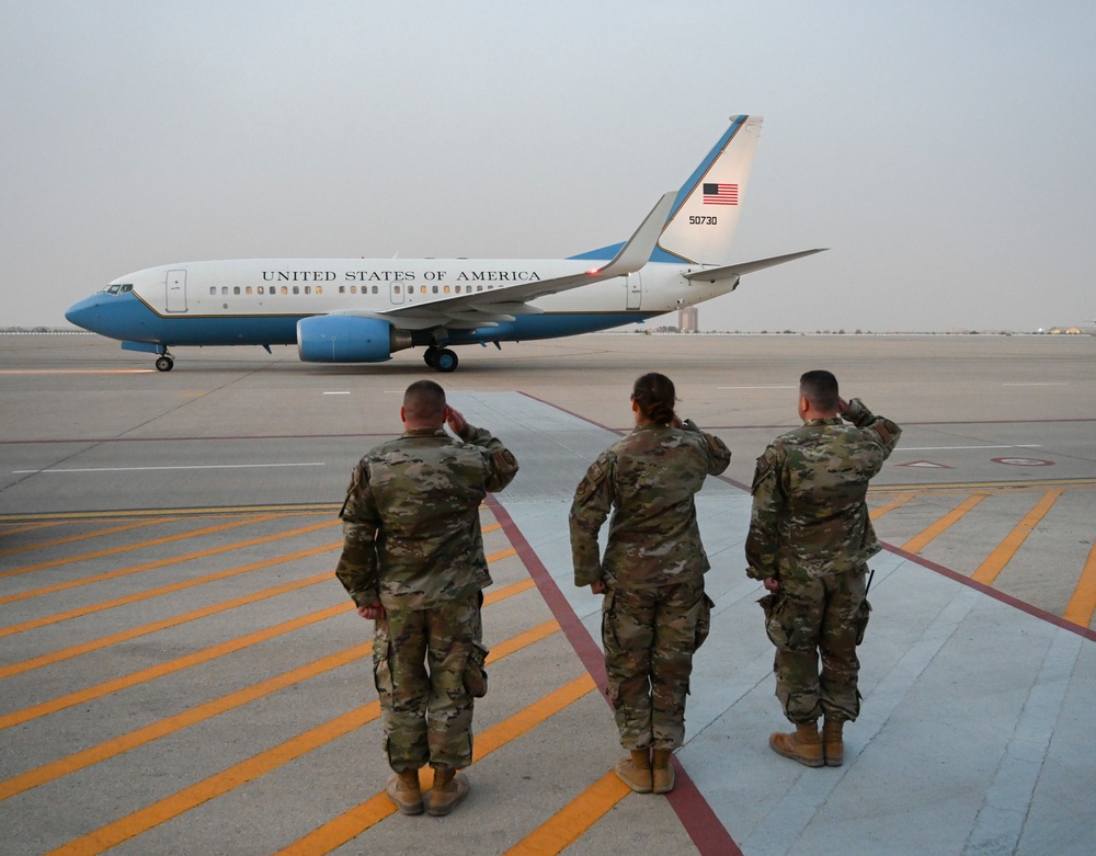 Congressional Delegation visits PSAB