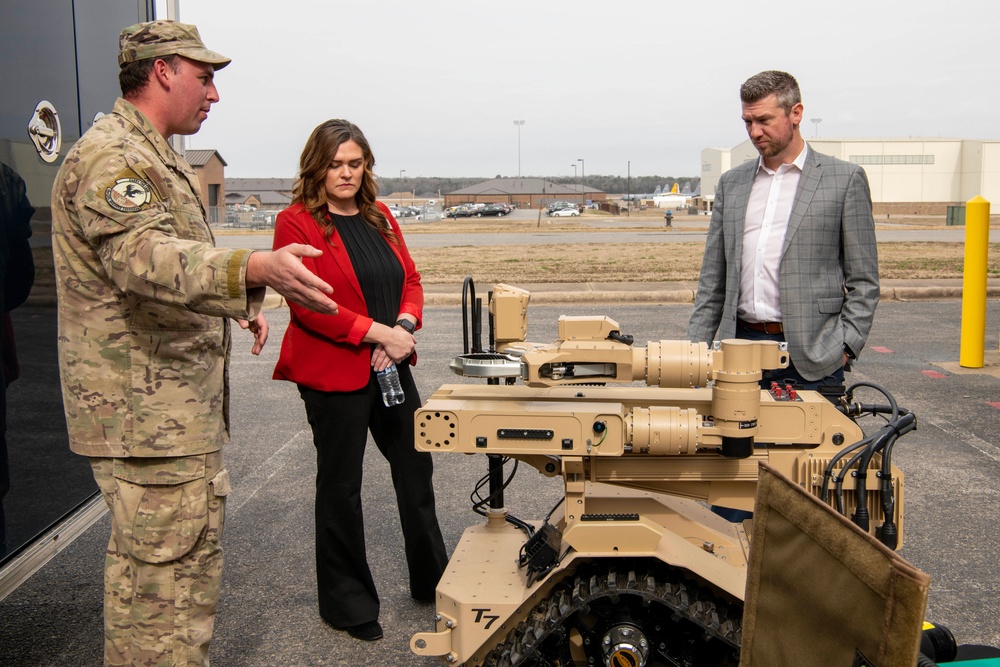 Honorary Commanders tour LRAFB; simulate deployment line