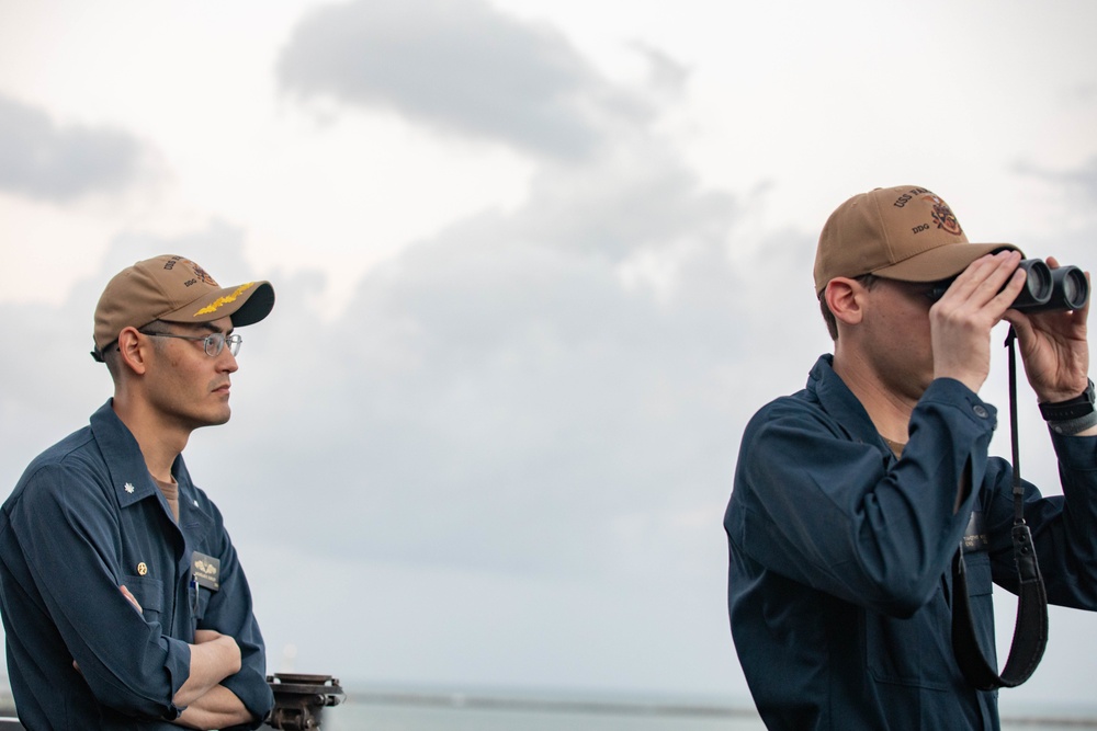 USS Farragut Transits the Panama Canal