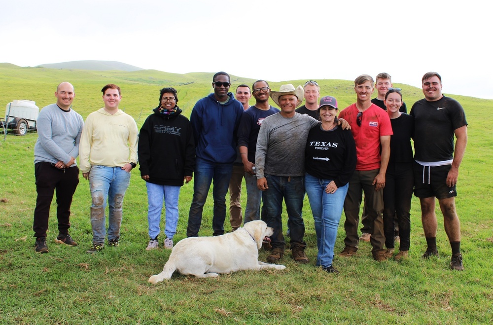 SOLDIERS GET A TASTE OF THE PANIOLO LIFESTYLE AT HO’ILINA RANCH