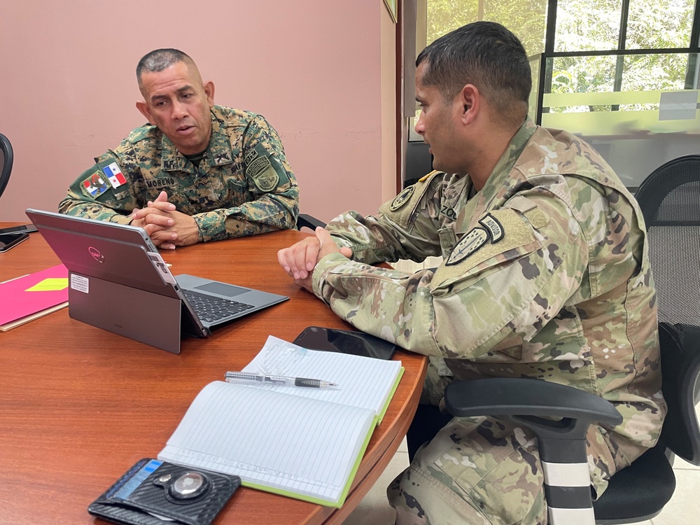 Army Advisors in Panama