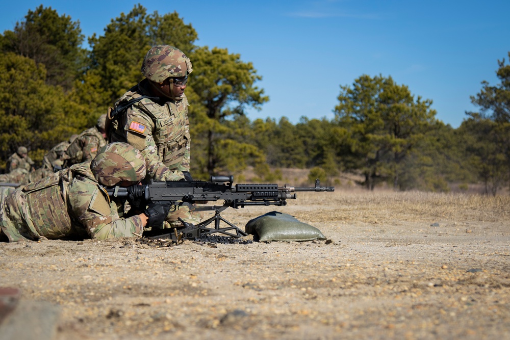 1-314th Inf Reg conducts a M249 qualification range for 325th Transportation Company