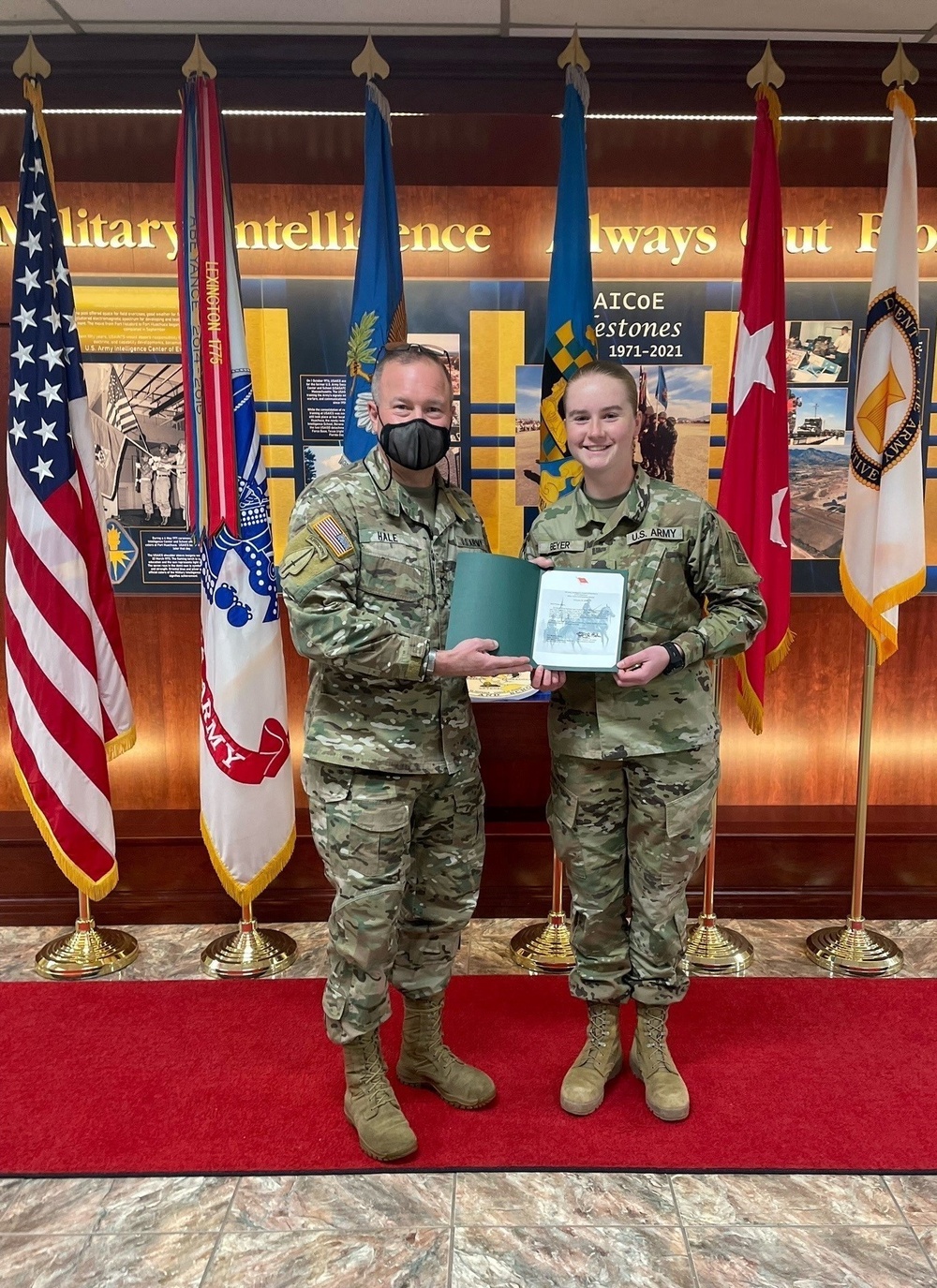 Military Intelligence Soldier recruits best friend for Wisconsin Army National Guard, receives award