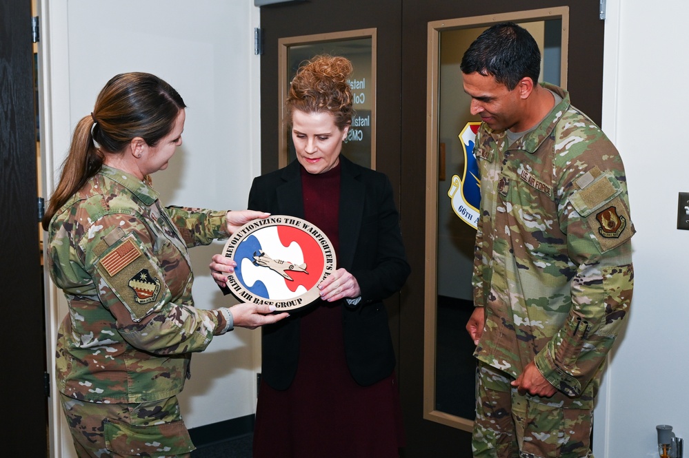 ABG present quarterly awards