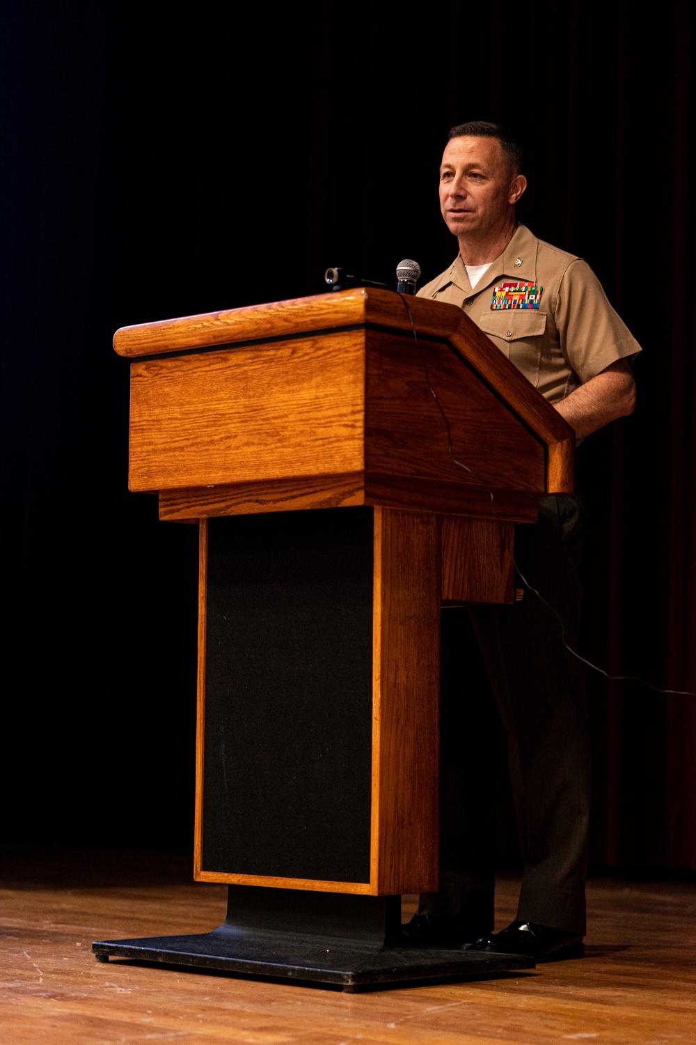 Newest U.S. citizens: Camp Foster hosts naturalization ceremony