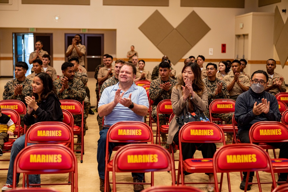 Newest U.S. citizens: Camp Foster hosts naturalization ceremony