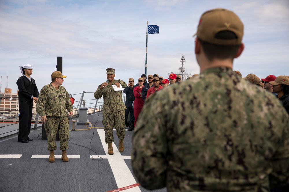 CNP Visits USS Stout (DDG 55) in Norfolk