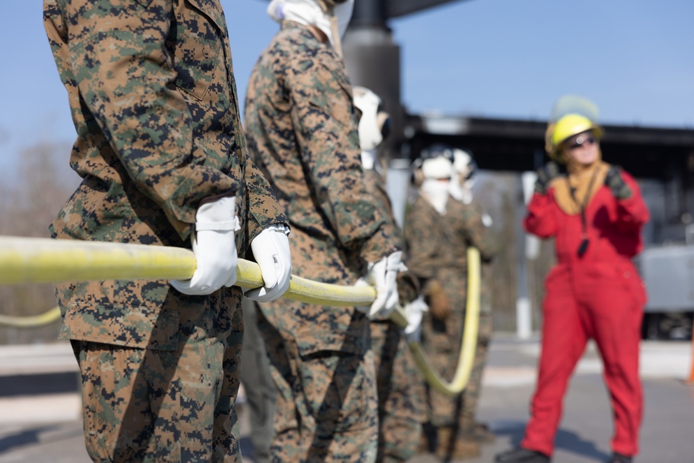 26th MEU Marines Conduct Shipboard Fire Fighting Training