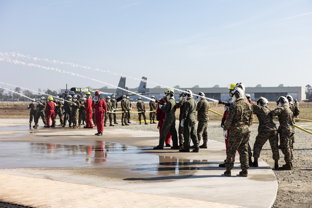 26th MEU Marines Conduct Shipboard Fire Fighting Training