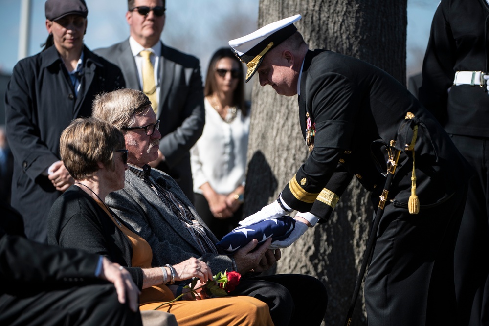 Military Funeral Honors Were Held for U.S. Navy Gunner’s Mate 3rd Class Herman Schmidt in Section 70