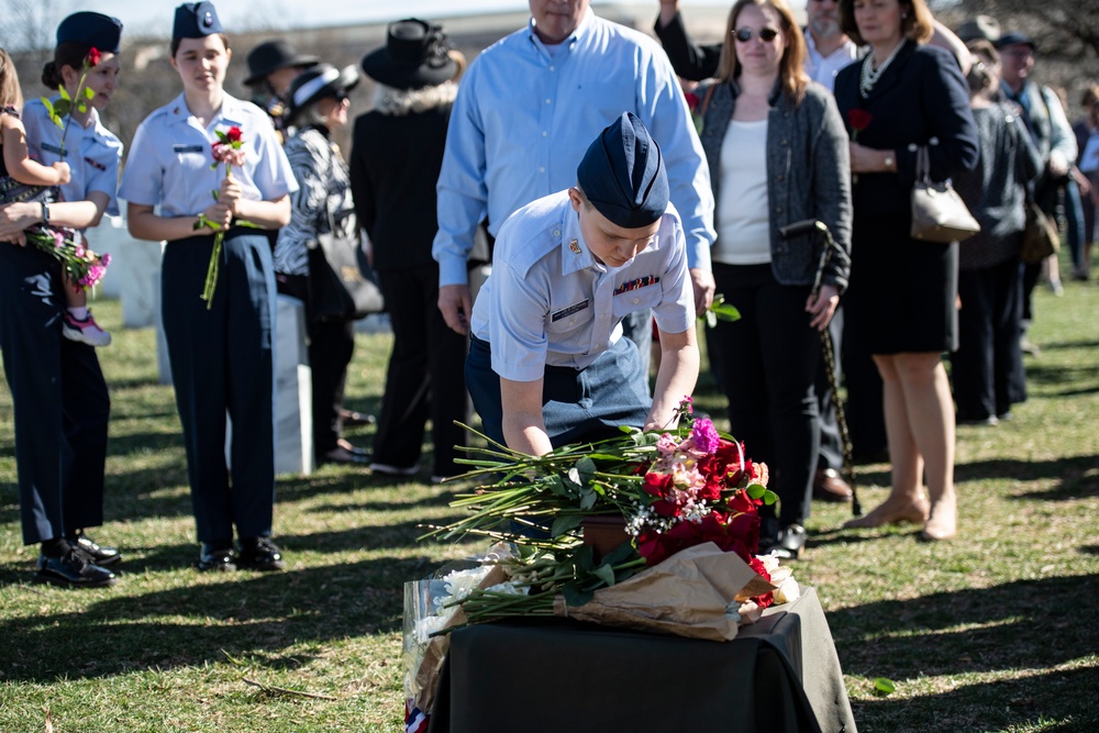 Military Funeral Honors Were Held for U.S. Navy Gunner’s Mate 3rd Class Herman Schmidt in Section 70