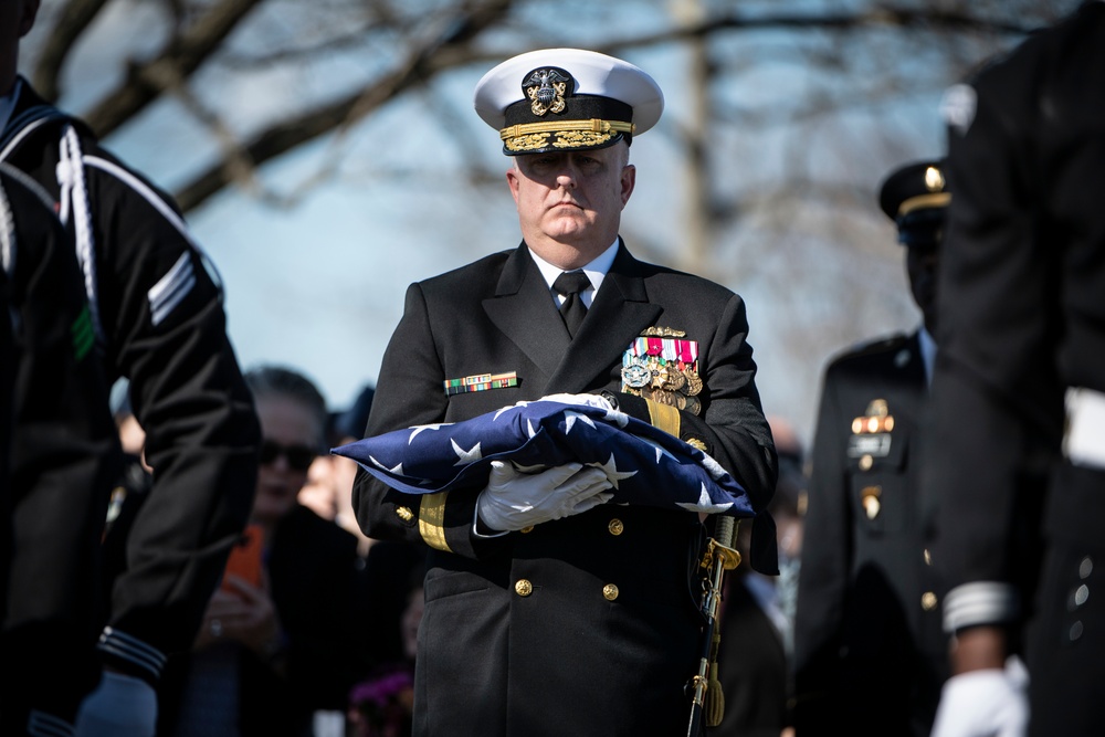 Military Funeral Honors Were Held for U.S. Navy Gunner’s Mate 3rd Class Herman Schmidt in Section 70