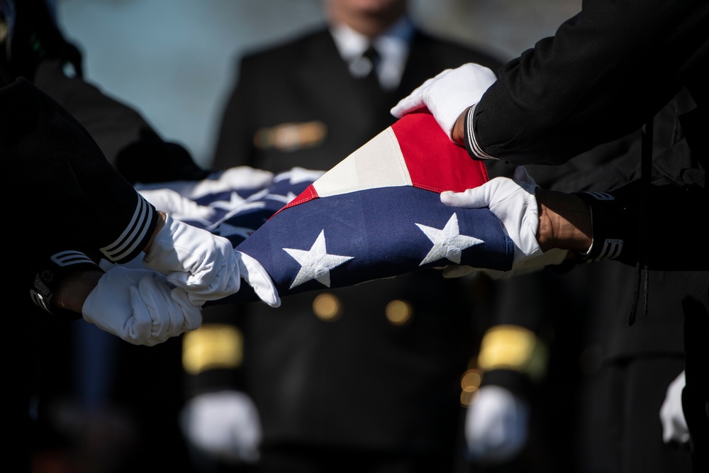 Military Funeral Honors Were Held for U.S. Navy Gunner’s Mate 3rd Class Herman Schmidt in Section 70