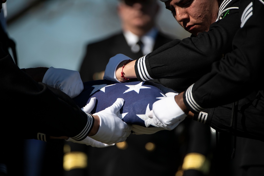 Military Funeral Honors Were Held for U.S. Navy Gunner’s Mate 3rd Class Herman Schmidt in Section 70