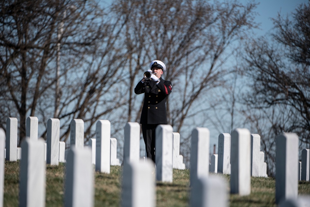 Military Funeral Honors Were Held for U.S. Navy Gunner’s Mate 3rd Class Herman Schmidt in Section 70