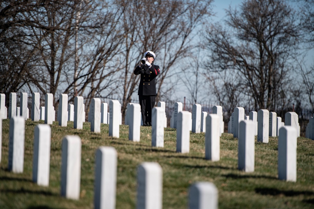 Military Funeral Honors Were Held for U.S. Navy Gunner’s Mate 3rd Class Herman Schmidt in Section 70