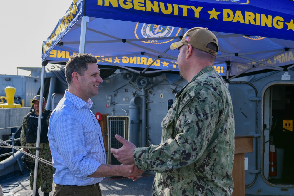 Assistant SECNAV Visits San Diego