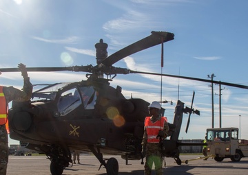 3rd Combat Aviation Brigade Conducts Blade Folding as Part of Port Operations
