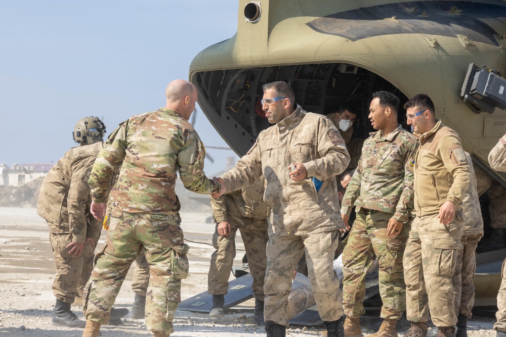 U.S. Army Soldier works alongside Türkish AFAD at Samandang, Turkiye