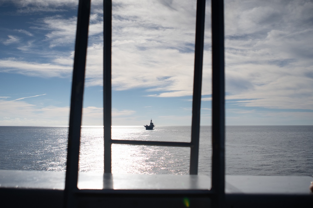 U.S. Marines and Sailors conduct a Strait Transit Exercise