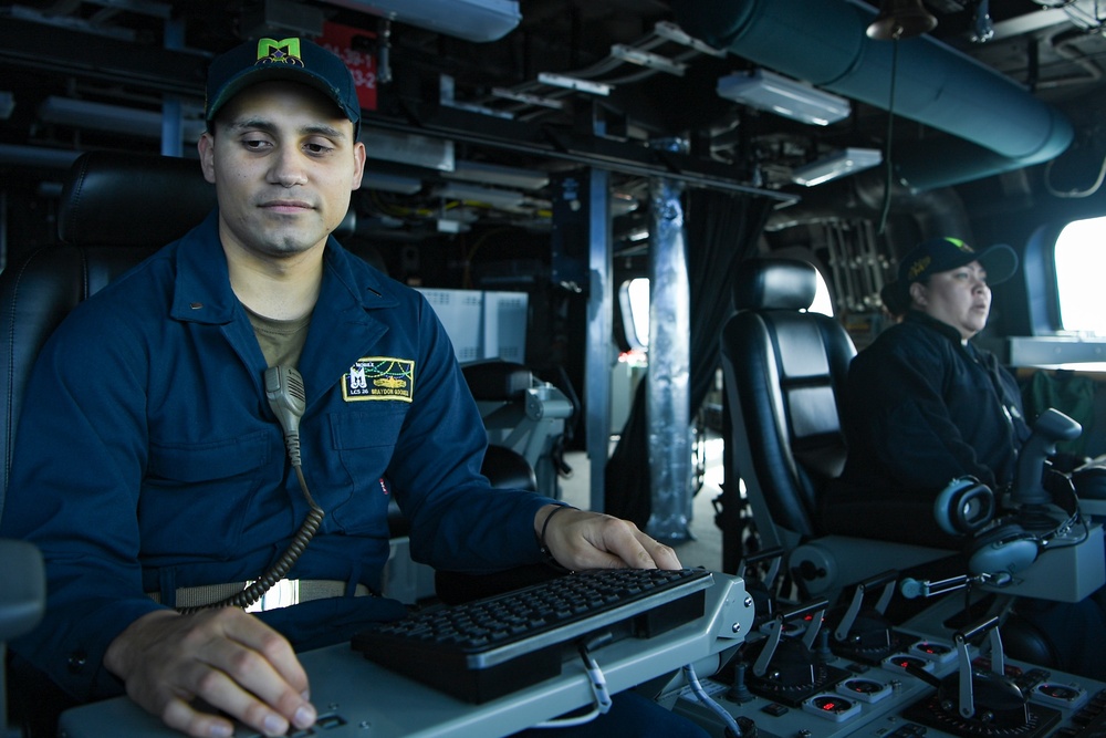 USS Mobile (LCS 26) Blue Crew Operates at Sea