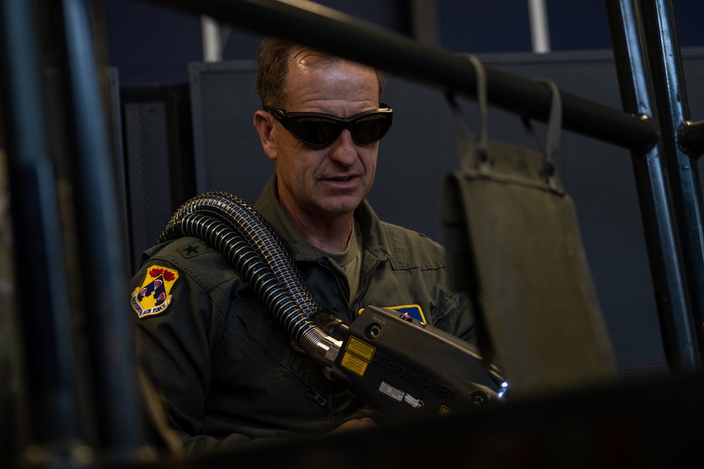 18th Air Force command team connects with MacDill Airmen