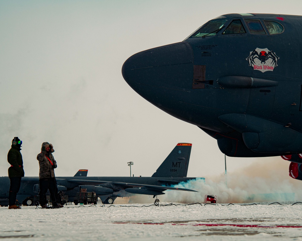 Minot B-52s depart for BTF 23-2