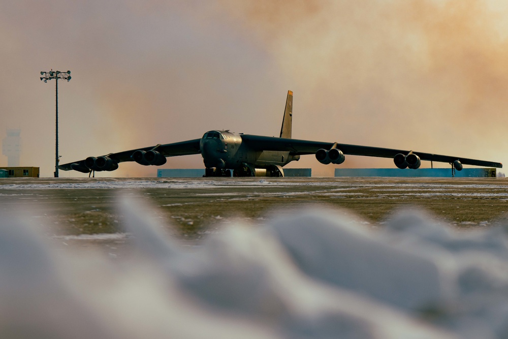 Minot B-52s depart for BTF 23-2