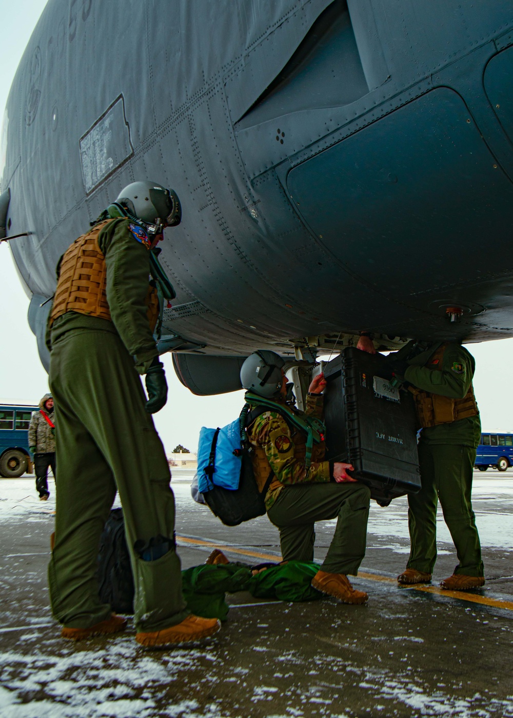 Minot B-52s depart for BTF 23-2