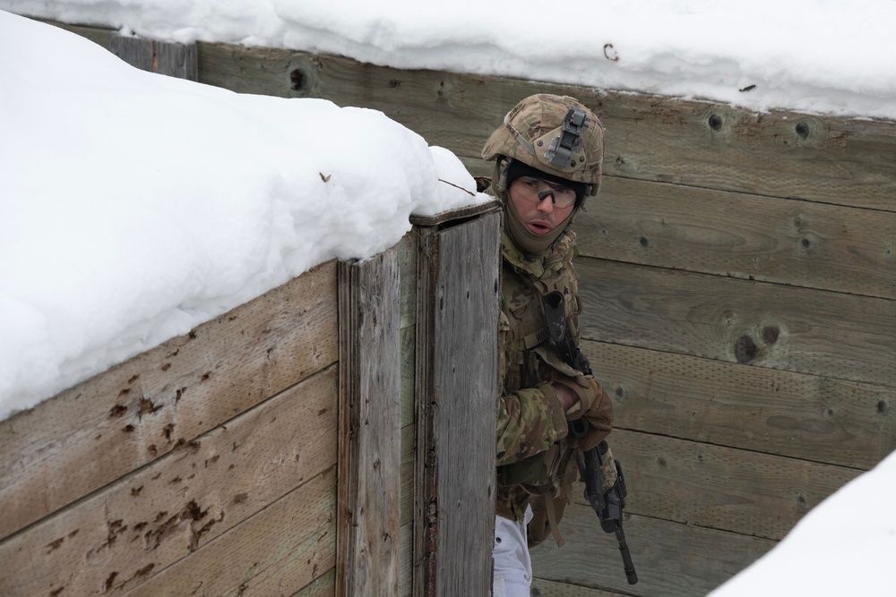 '3 Geronimo' paratroopers conduct CALFEX at JBER, Alaska