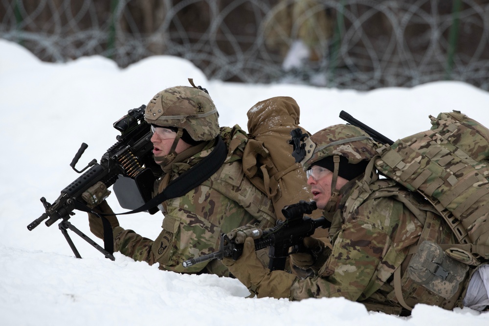 '3 Geronimo' paratroopers conduct CALFEX at JBER, Alaska
