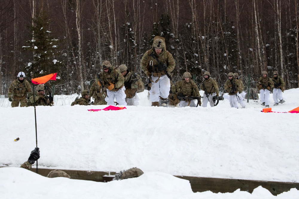 '3 Geronimo' paratroopers conduct CALFEX at JBER, Alaska