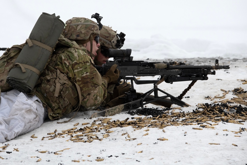'3 Geronimo' paratroopers conduct CALFEX at JBER, Alaska