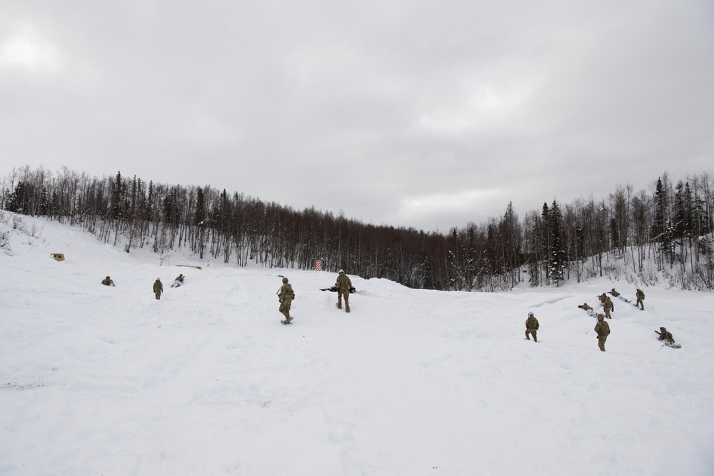 '3 Geronimo' paratroopers conduct CALFEX at JBER, Alaska