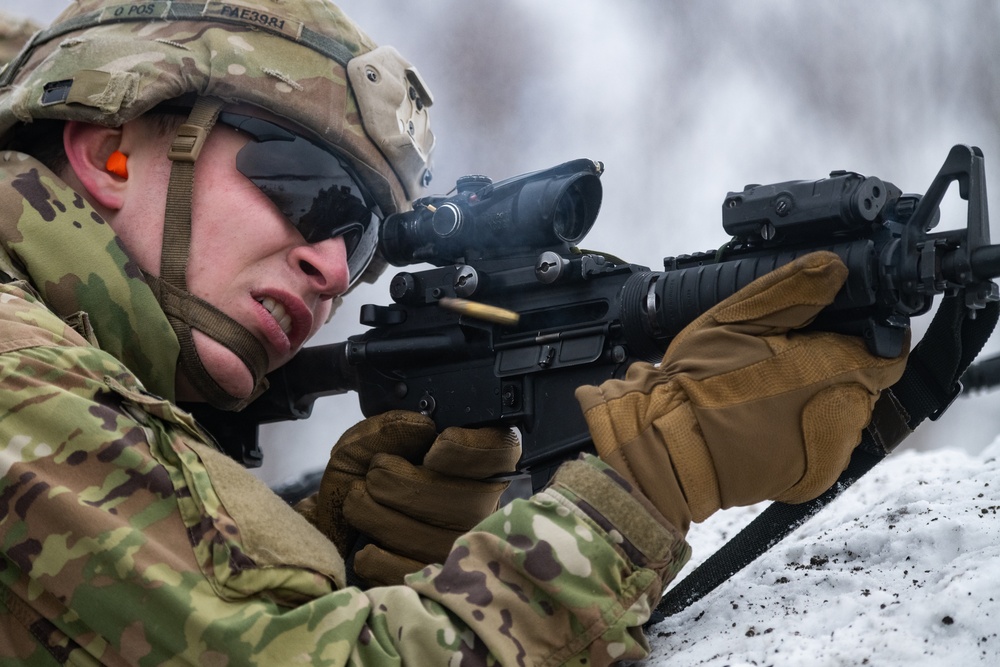 '3 Geronimo' paratroopers conduct CALFEX