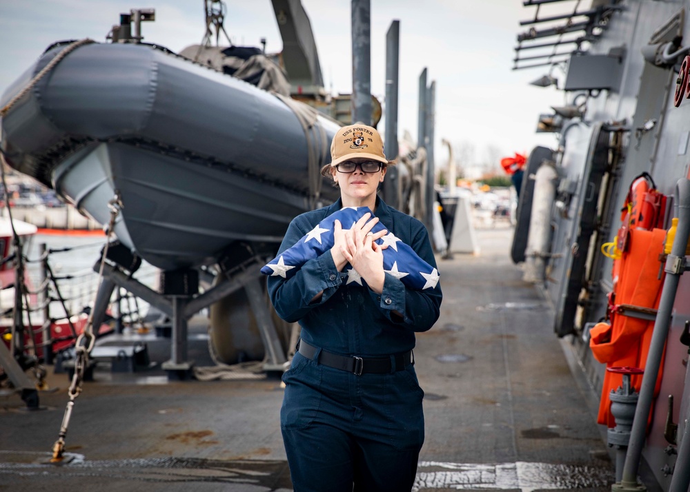 USS Porter Conducts Sea and Anchor