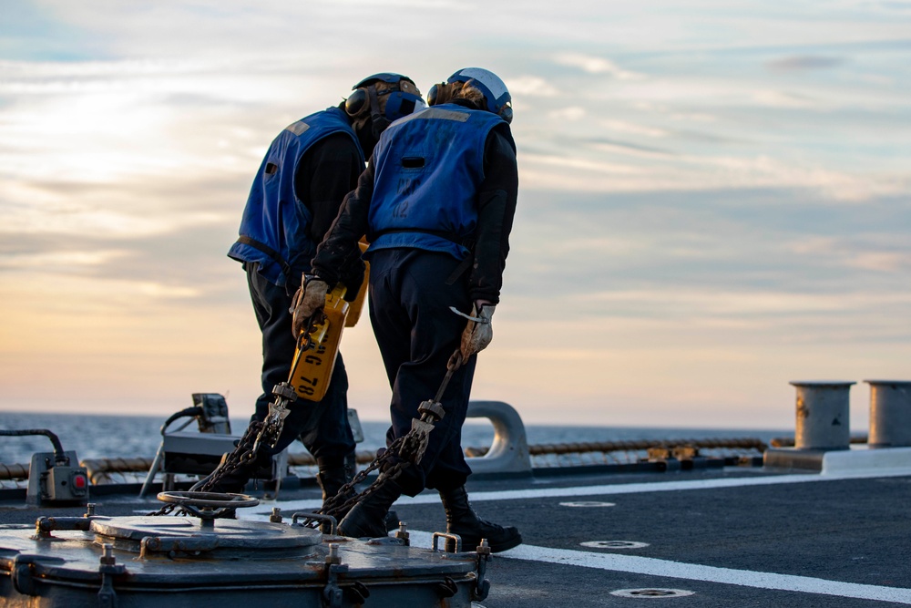 USS Porter Conducts Flight Operations