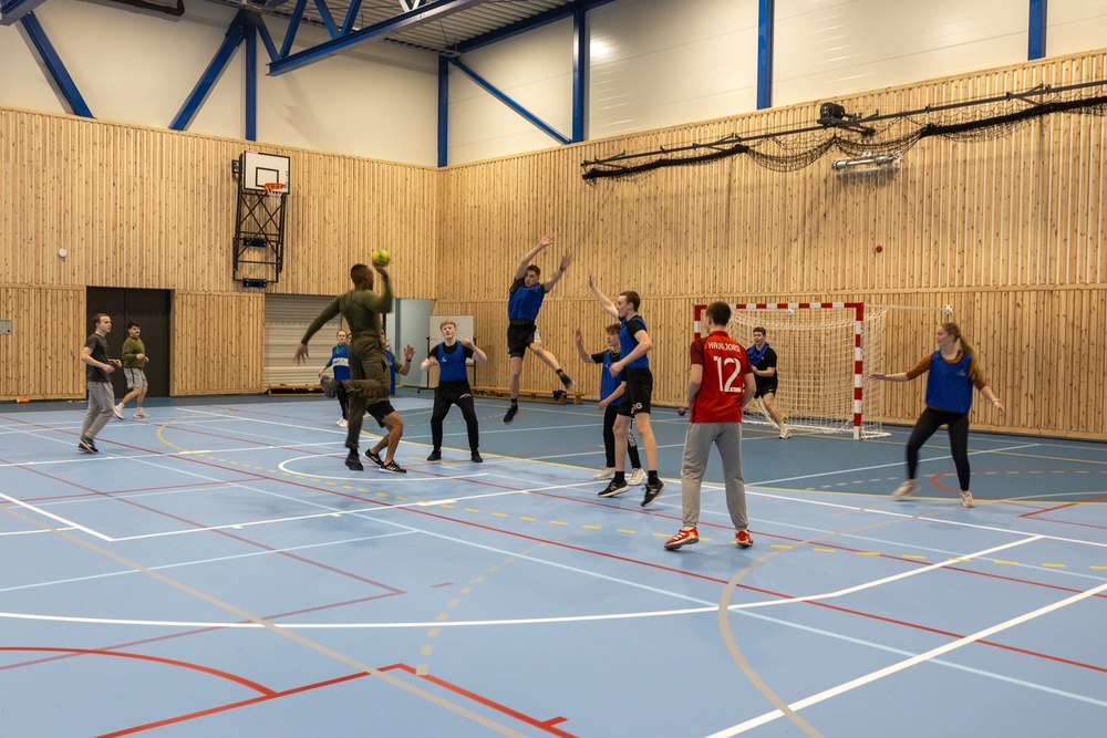 DVIDS Images Deployed U.S. Marines Lead Norwegian Youth in Workouts