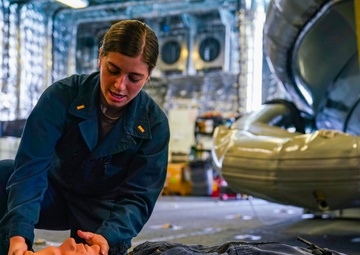 Sailors Aboard USS Oakland Conduct an Emergency Medical Readiness Training