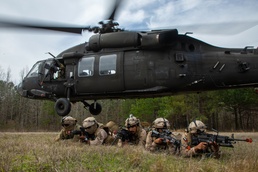 UAE and U.S. troops conduct air assault operations at JRTC