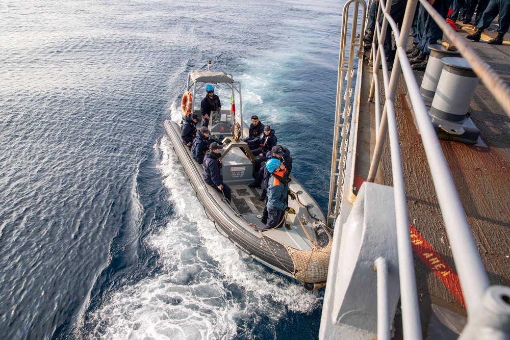 USS Leyte Gulf (CG 55) Daily Operations