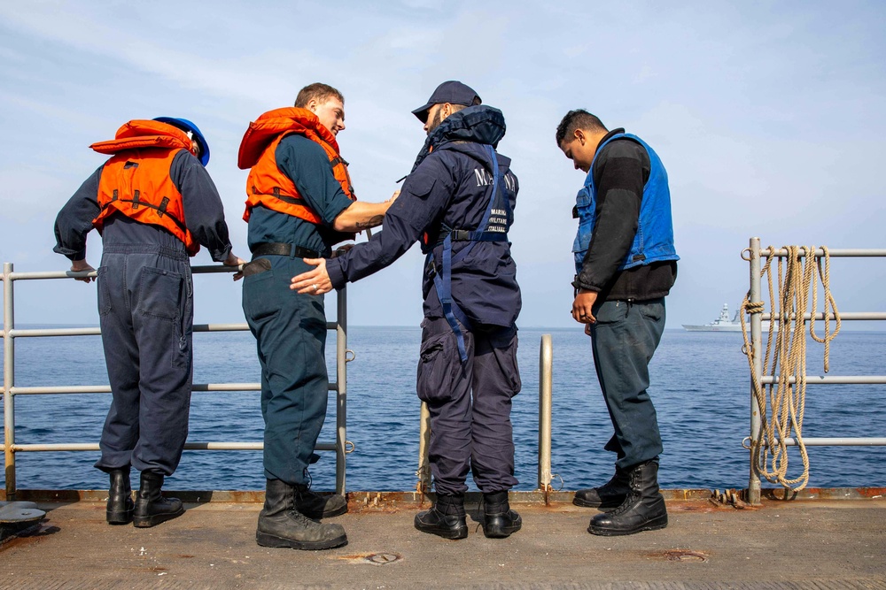 USS Leyte Gulf (CG 55) Daily Operations