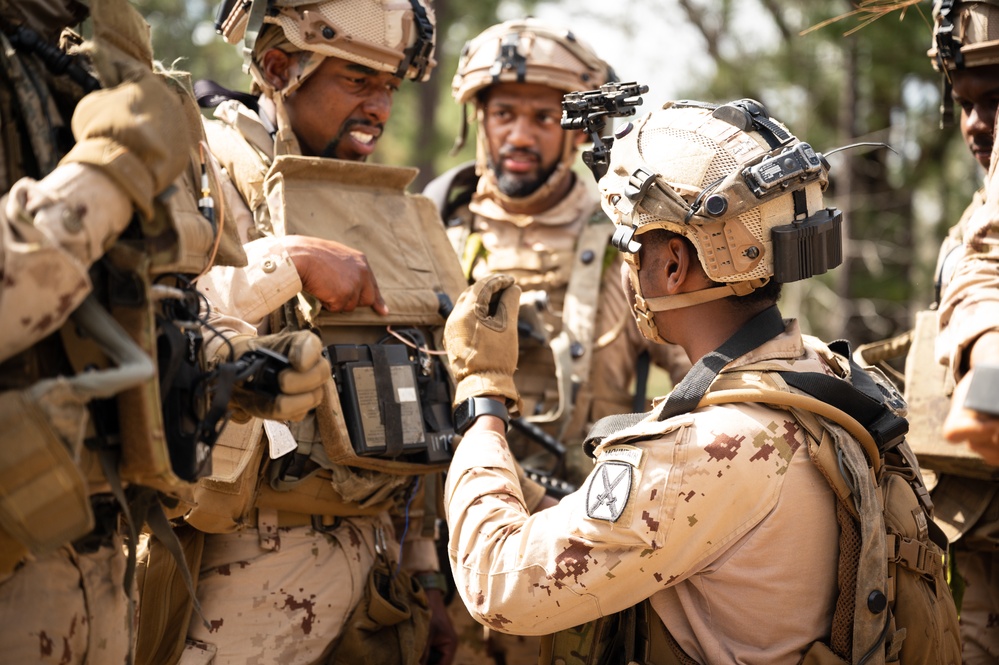 UAE and U.S. troops install MILES gear